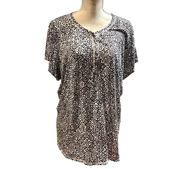 Liz Claiborne Tops - Liz Claiborne Henley Top